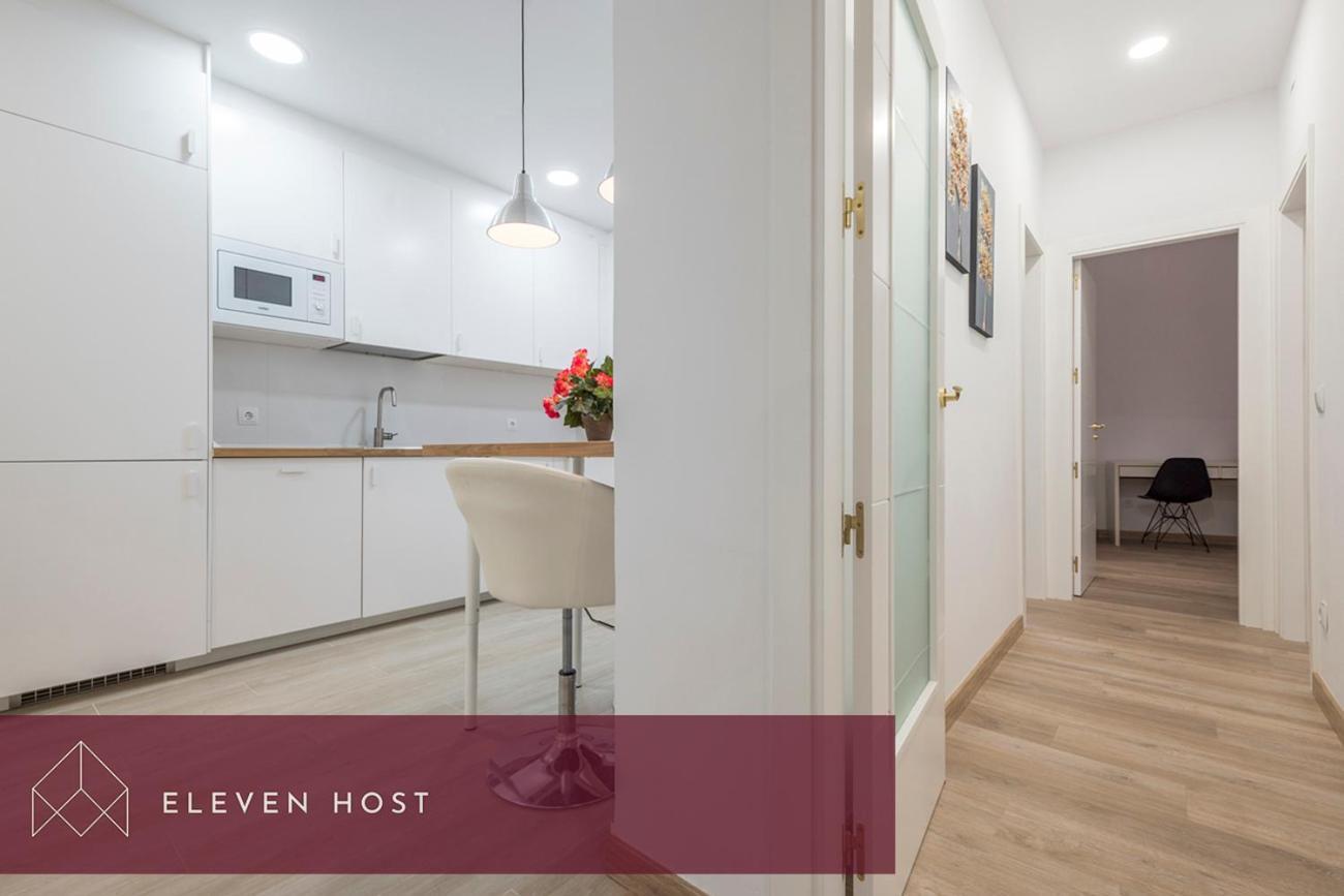 Exclusive Balcony Plaza Mayor Apartment Madrid Bagian luar foto