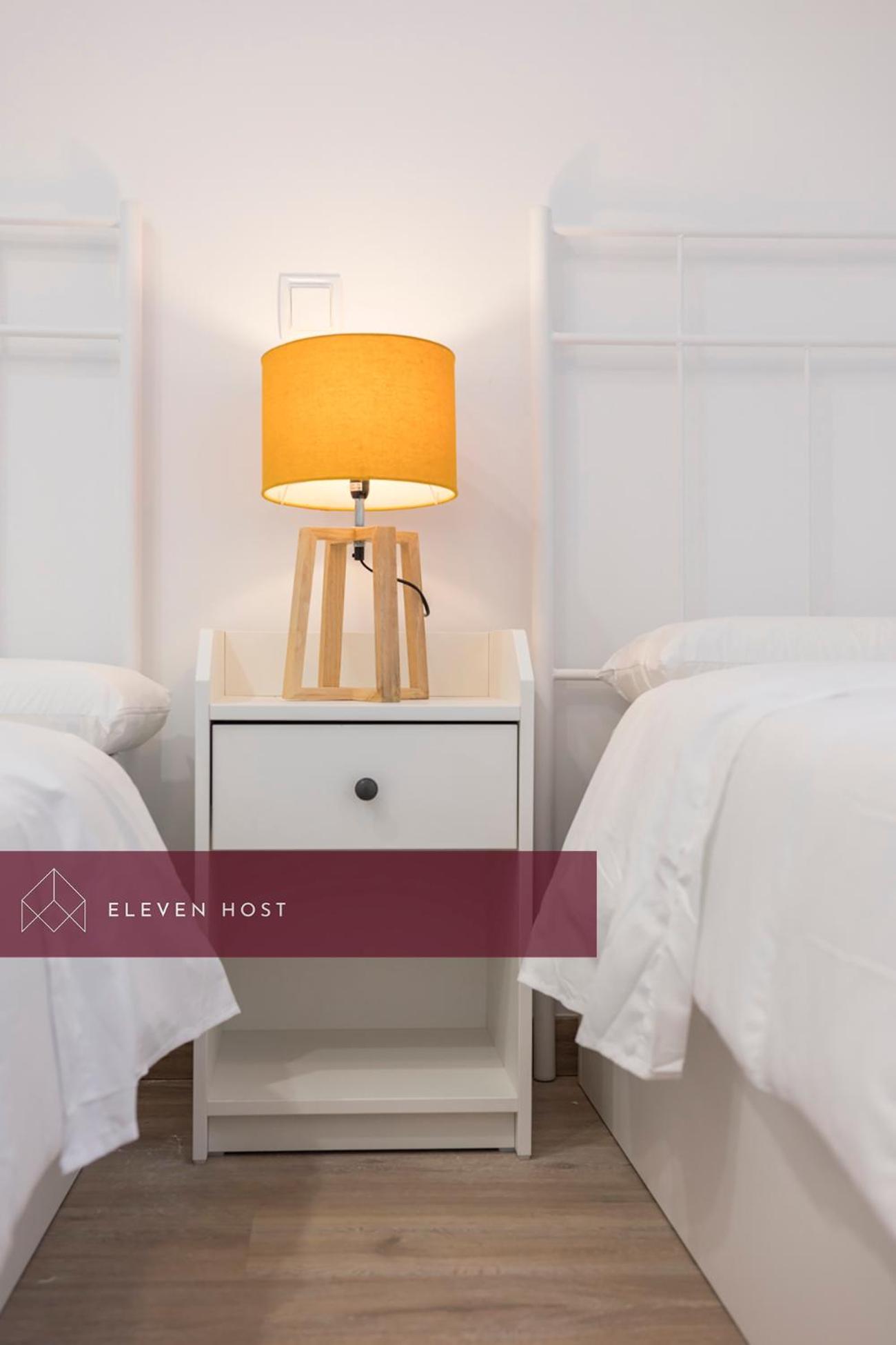 Exclusive Balcony Plaza Mayor Apartment Madrid Bagian luar foto