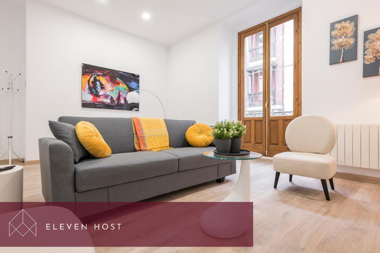 Exclusive Balcony Plaza Mayor Apartment Madrid Bagian luar foto