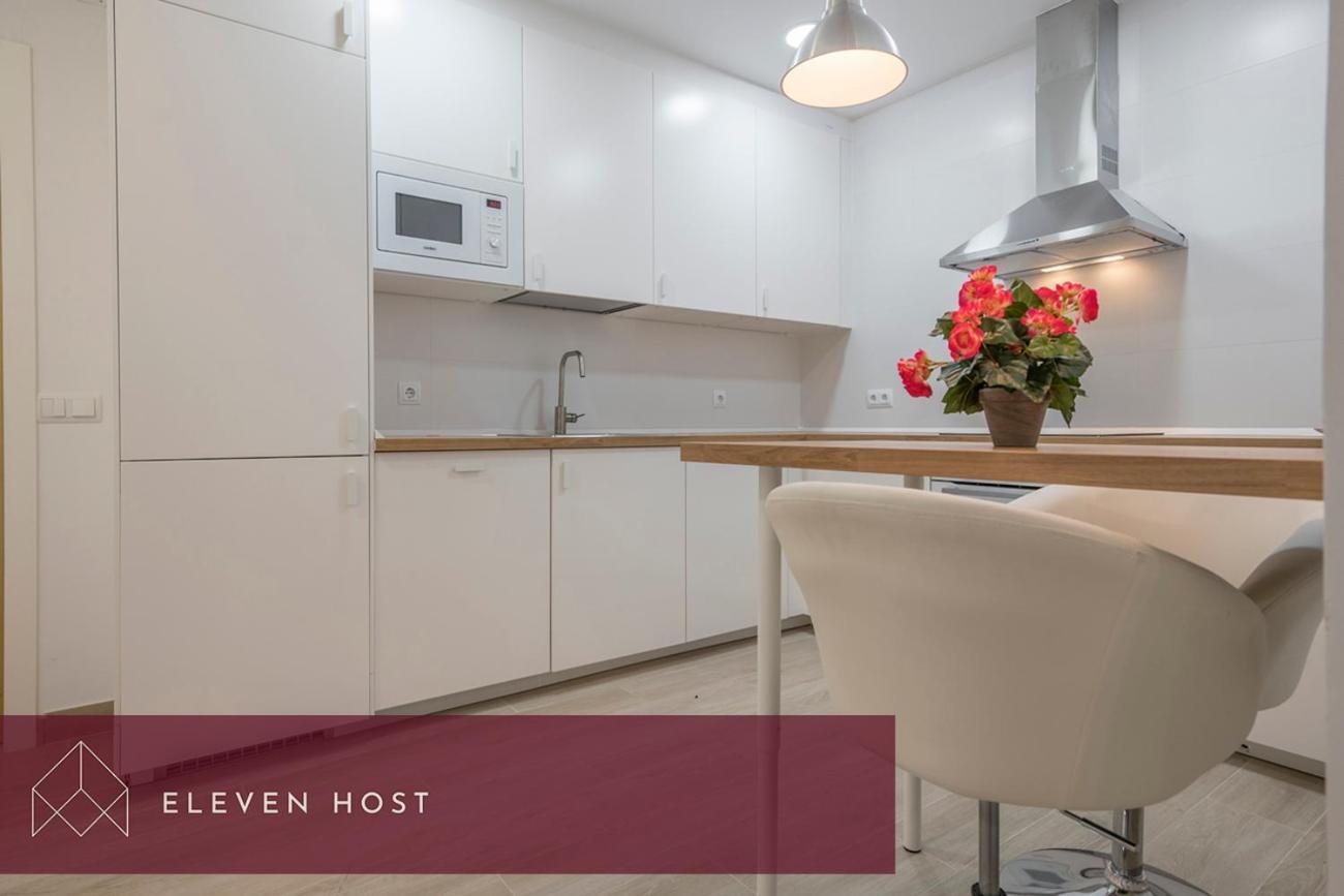 Exclusive Balcony Plaza Mayor Apartment Madrid Bagian luar foto