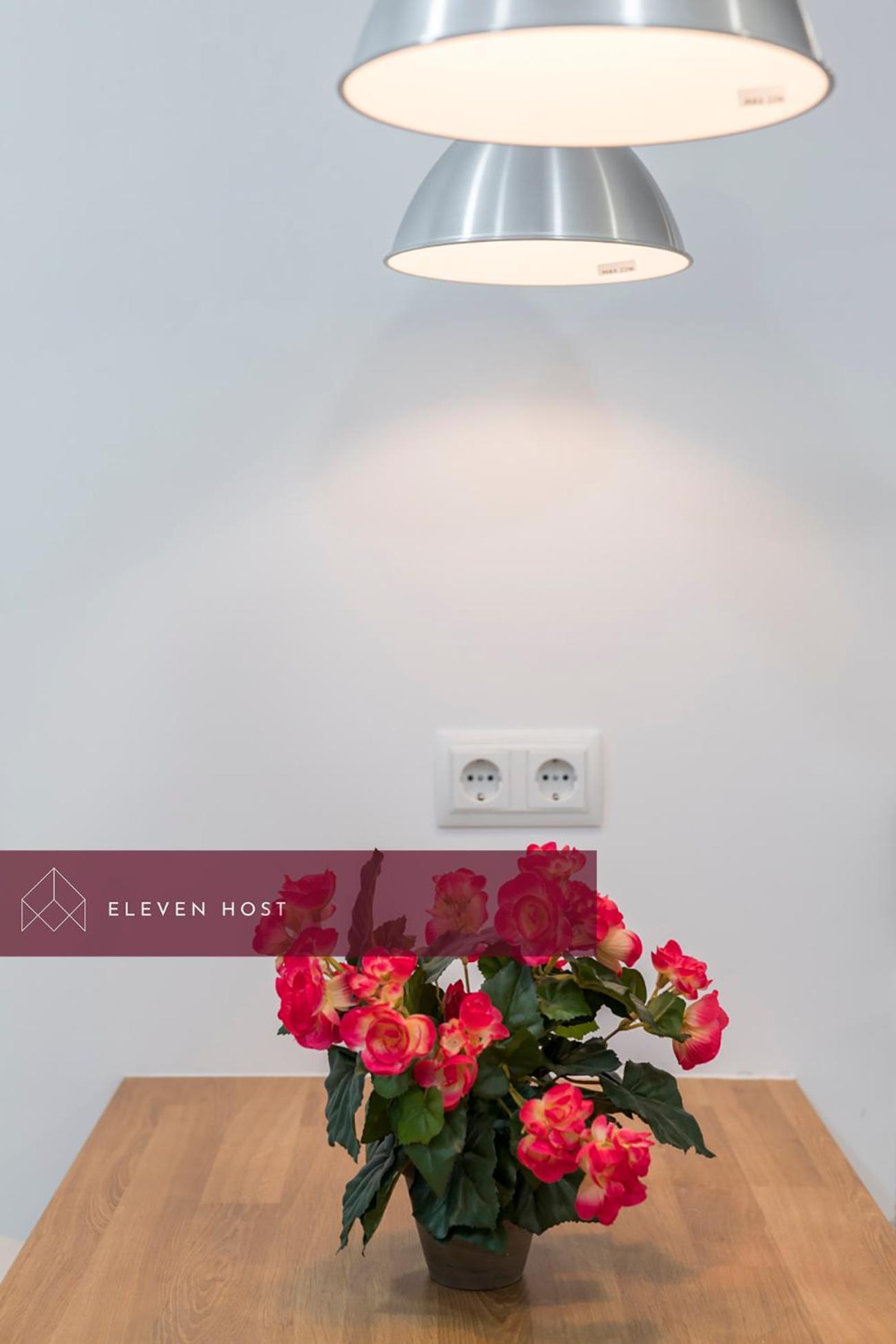 Exclusive Balcony Plaza Mayor Apartment Madrid Bagian luar foto