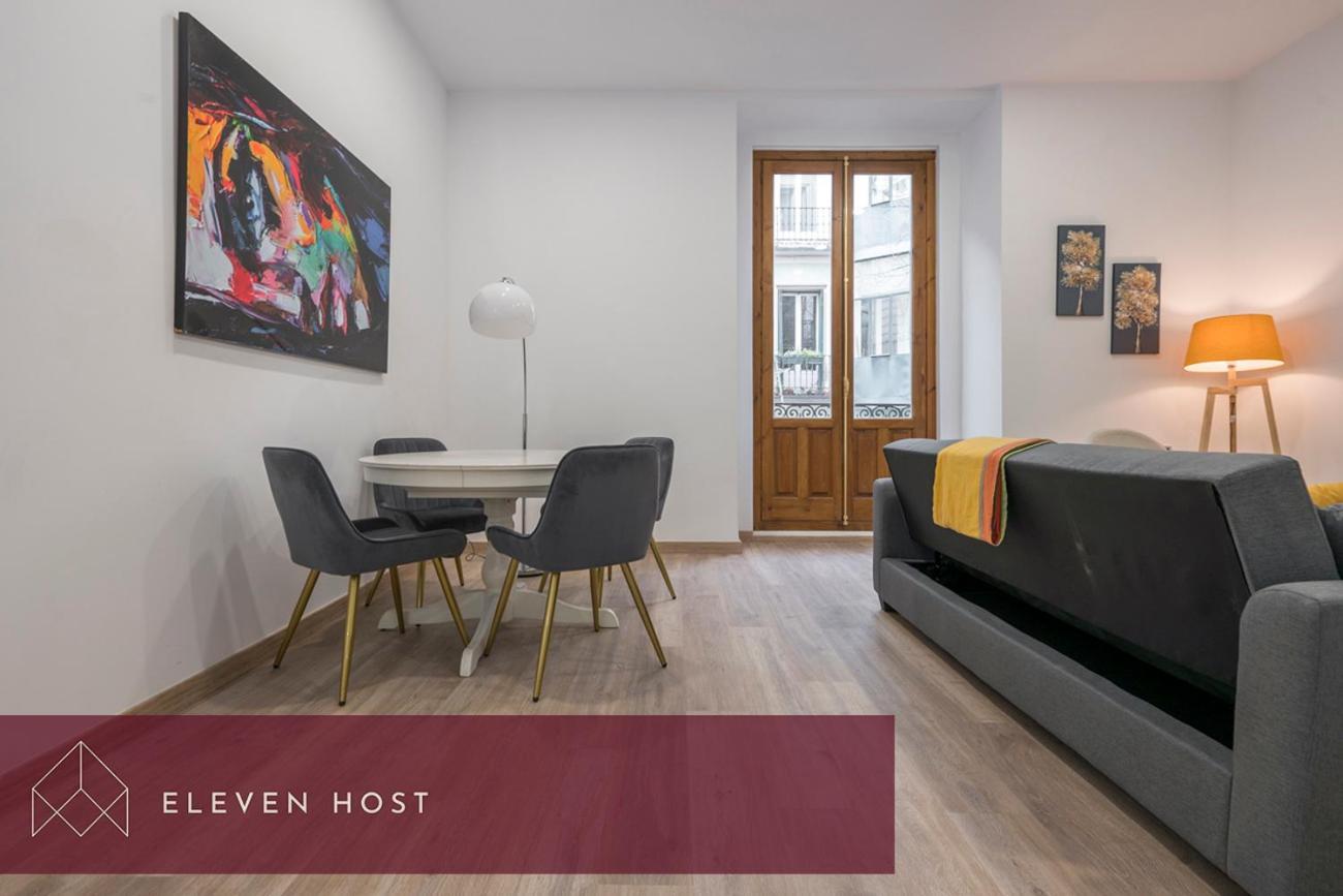 Exclusive Balcony Plaza Mayor Apartment Madrid Bagian luar foto