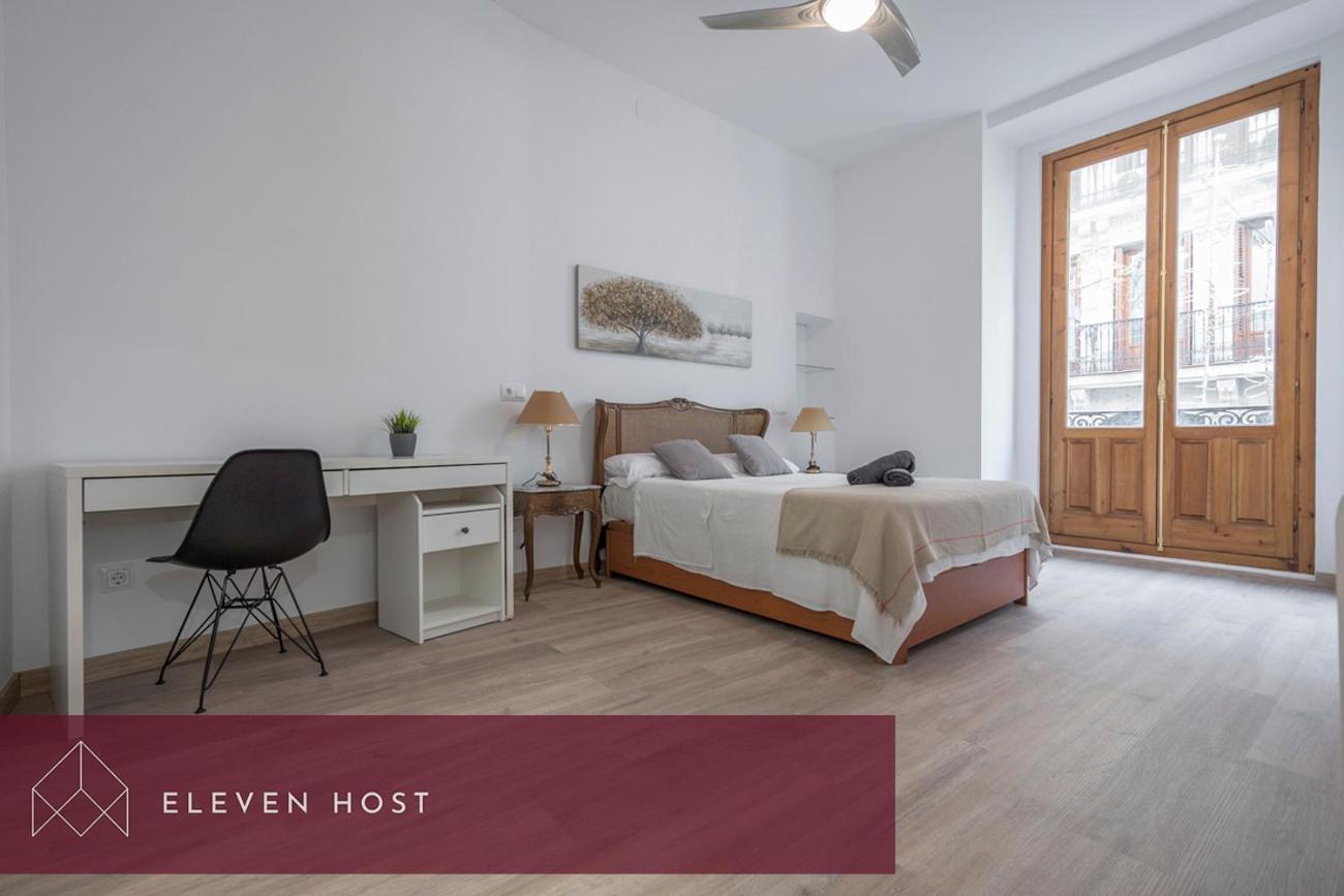 Exclusive Balcony Plaza Mayor Apartment Madrid Bagian luar foto