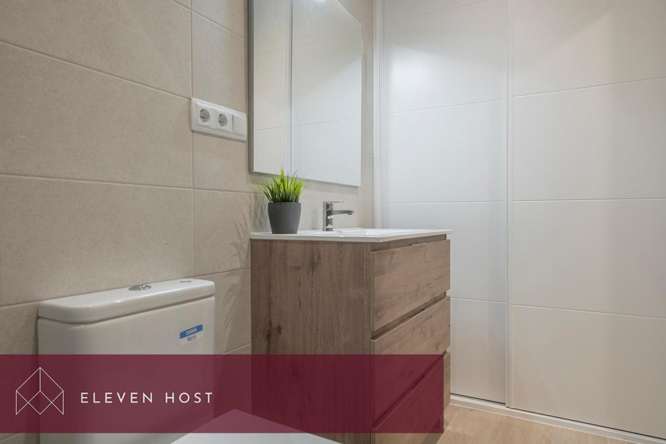 Exclusive Balcony Plaza Mayor Apartment Madrid Bagian luar foto