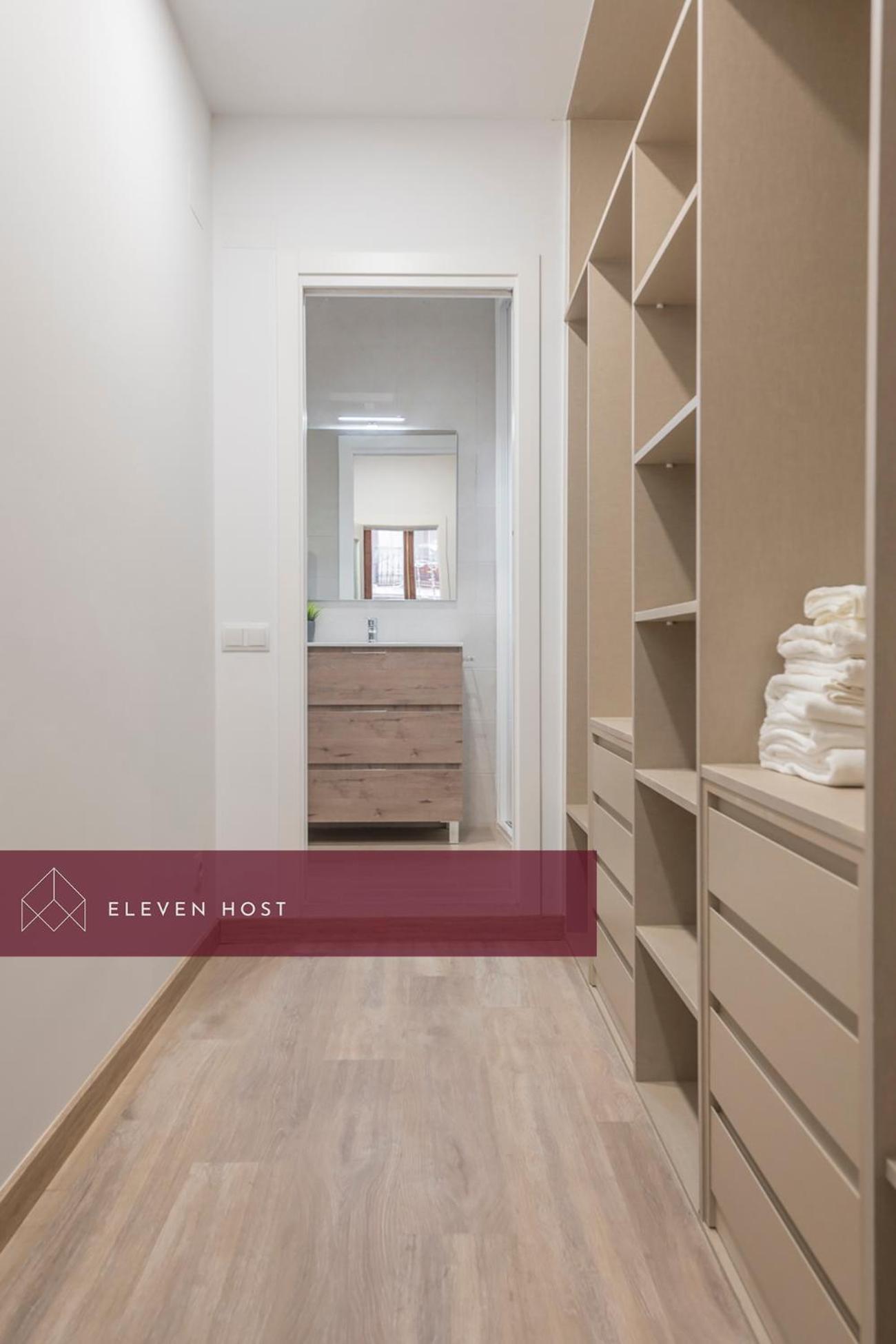 Exclusive Balcony Plaza Mayor Apartment Madrid Bagian luar foto